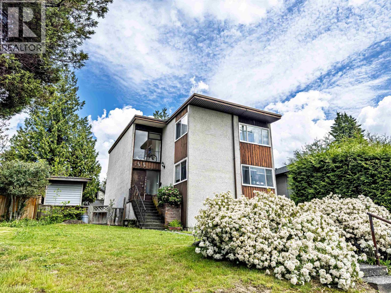 376 E 4TH STREET, North Vancouver, British Columbia