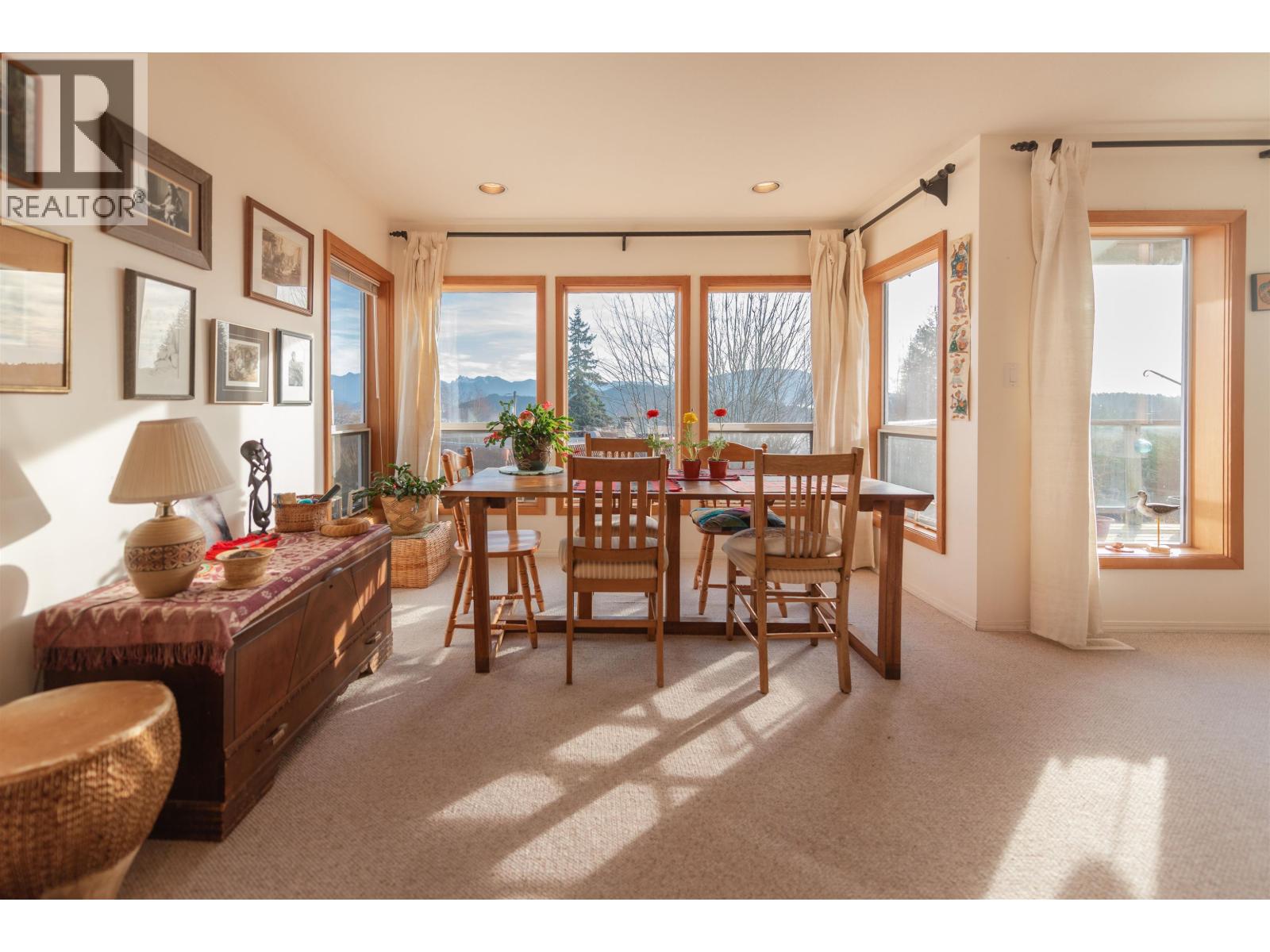 476 Abbs Road, Gibsons, British Columbia  V0N 1V8 - Photo 11 - R3106901