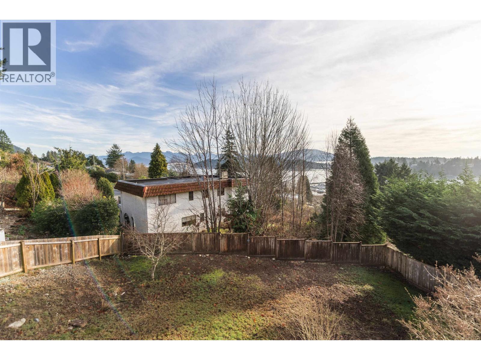 476 Abbs Road, Gibsons, British Columbia  V0N 1V8 - Photo 24 - R3106901