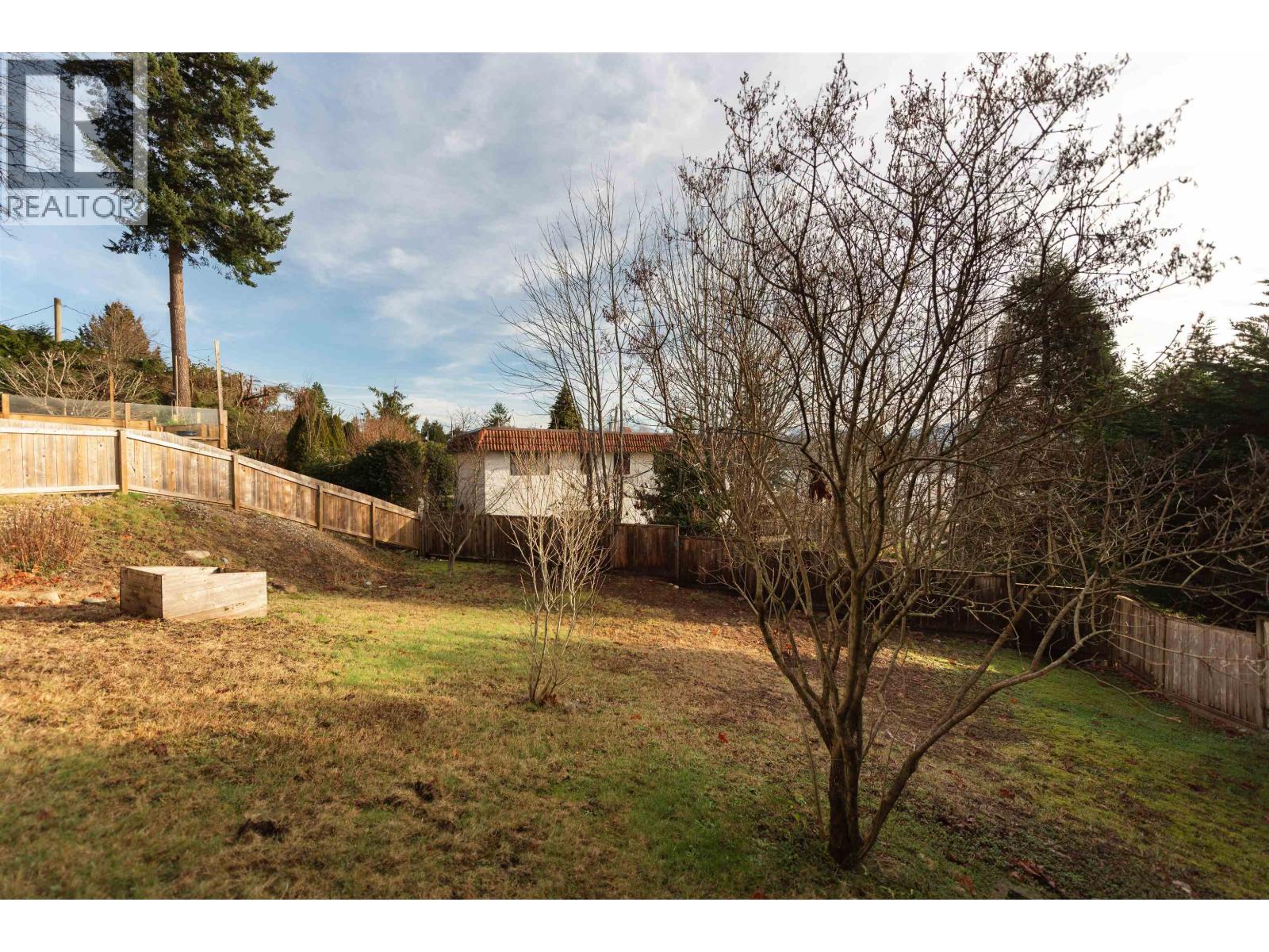 476 Abbs Road, Gibsons, British Columbia  V0N 1V8 - Photo 38 - R3106901