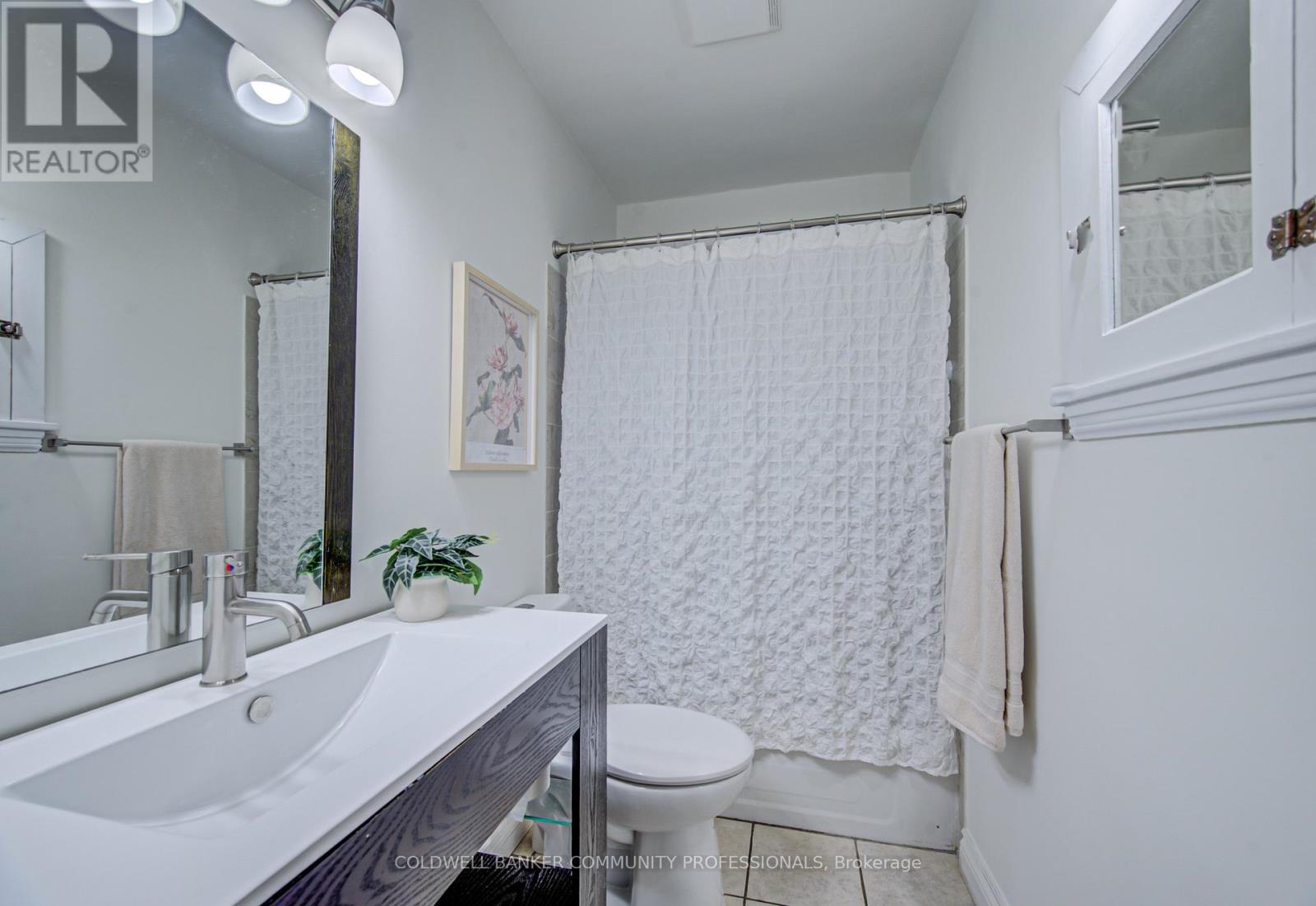 166 Bond Street N, Hamilton, Ontario  L8S 3W6 - Photo 17 - X13025520