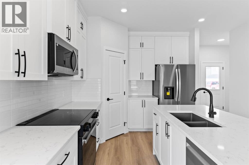 231 Vista Road, Crossfield, Alberta  T0M 0S0 - Photo 13 - A2298496