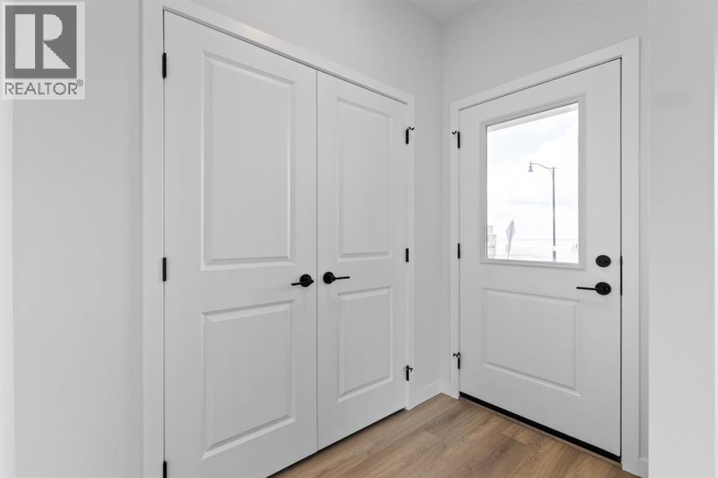 231 Vista Road, Crossfield, Alberta  T0M 0S0 - Photo 4 - A2298496