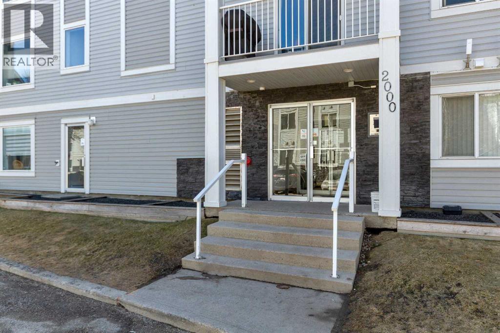 308, 2000 Valleyview Park Se, Calgary, Alberta  T2B 3R6 - Photo 3 - A2302550