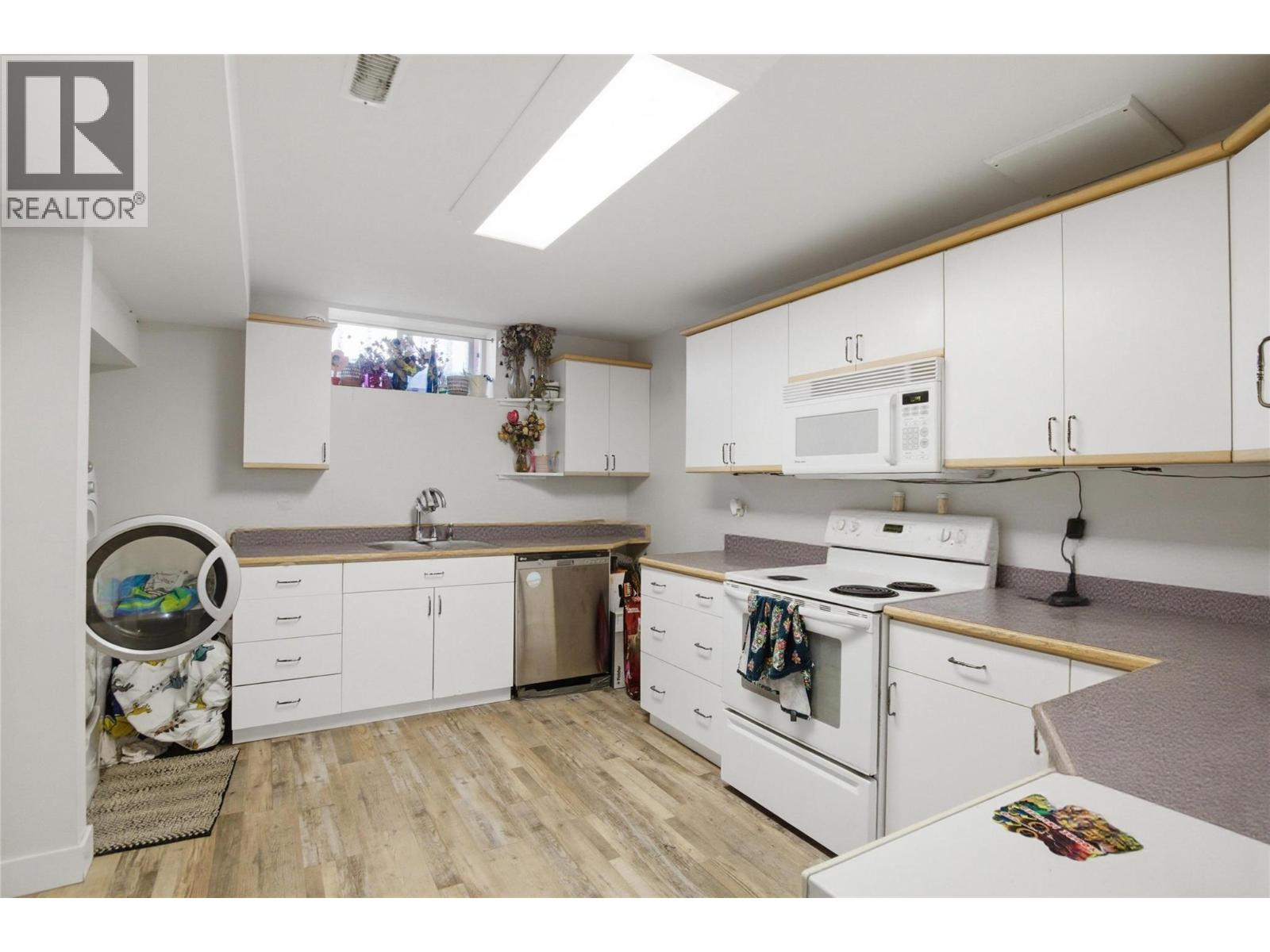 1938 Parkcrest Avenue, Kamloops, British Columbia  V2B 4X3 - Photo 14 - 10384187