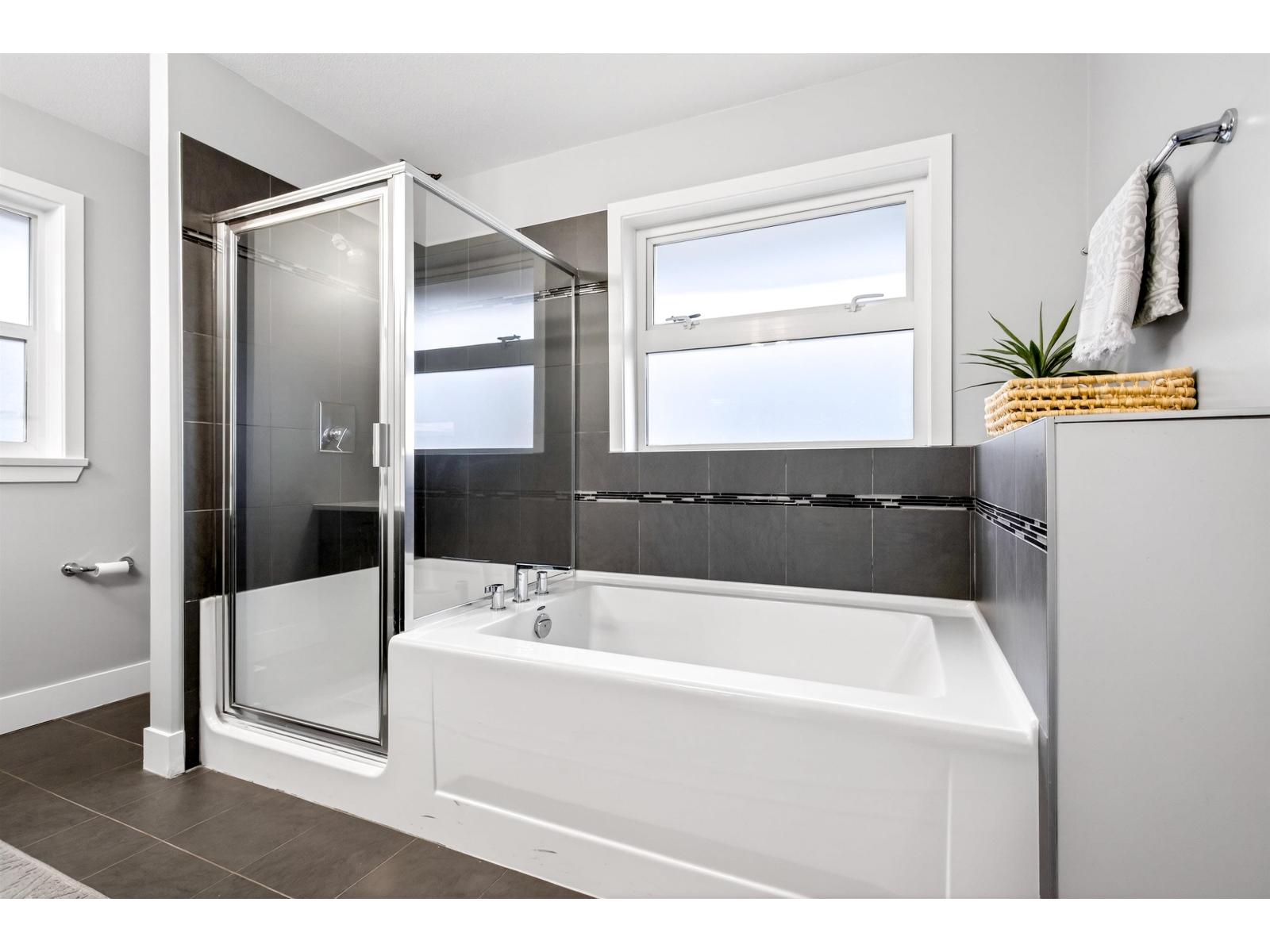 16088 28b Avenue, Surrey, British Columbia  V3Z 3Y6 - Photo 32 - R3114332