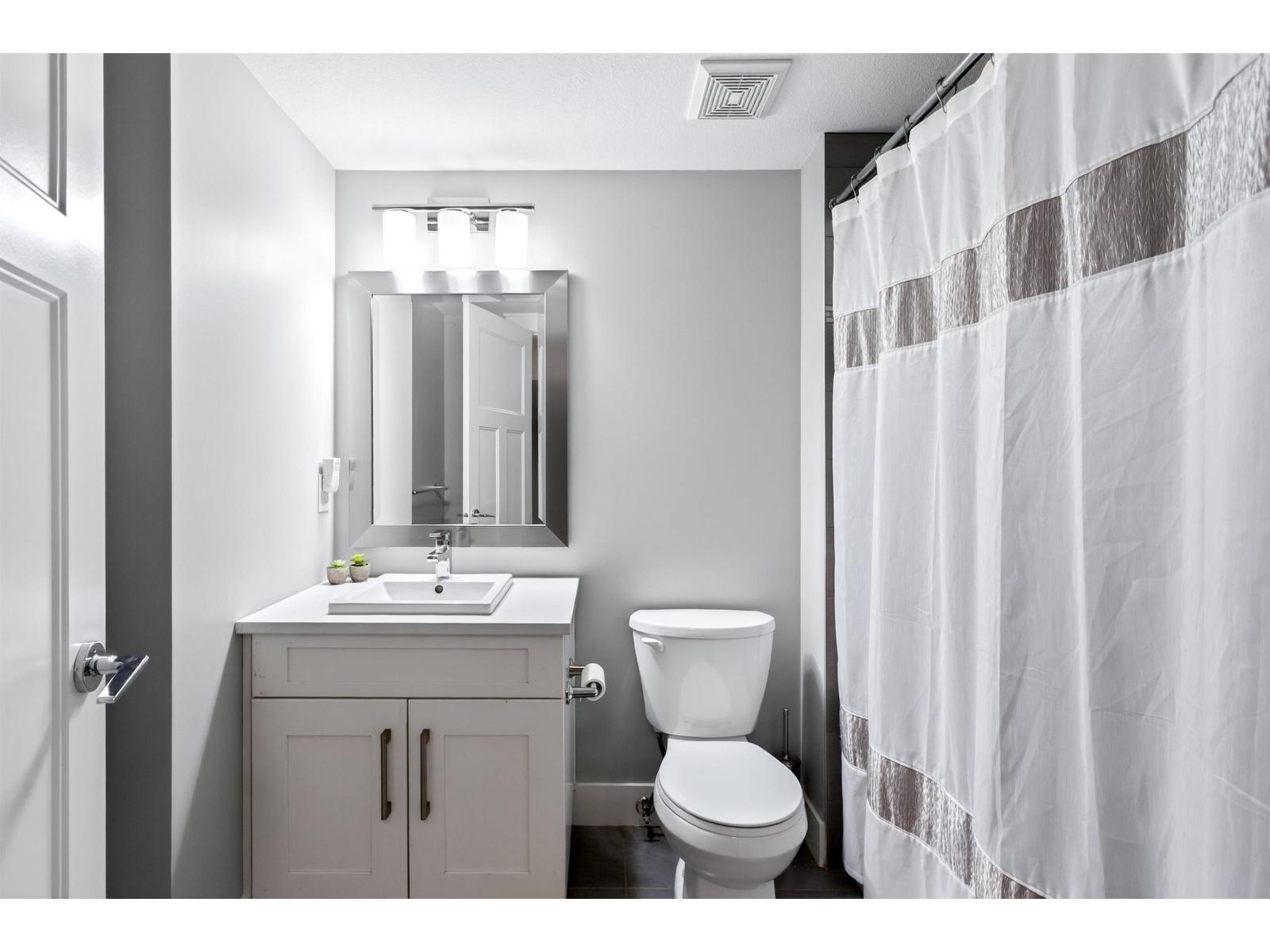 16088 28b Avenue, Surrey, British Columbia  V3Z 3Y6 - Photo 38 - R3114332