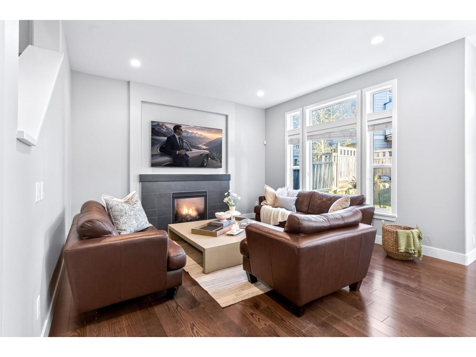 16088 28b Avenue, Surrey, British Columbia  V3Z 3Y6 - Photo 4 - R3114332