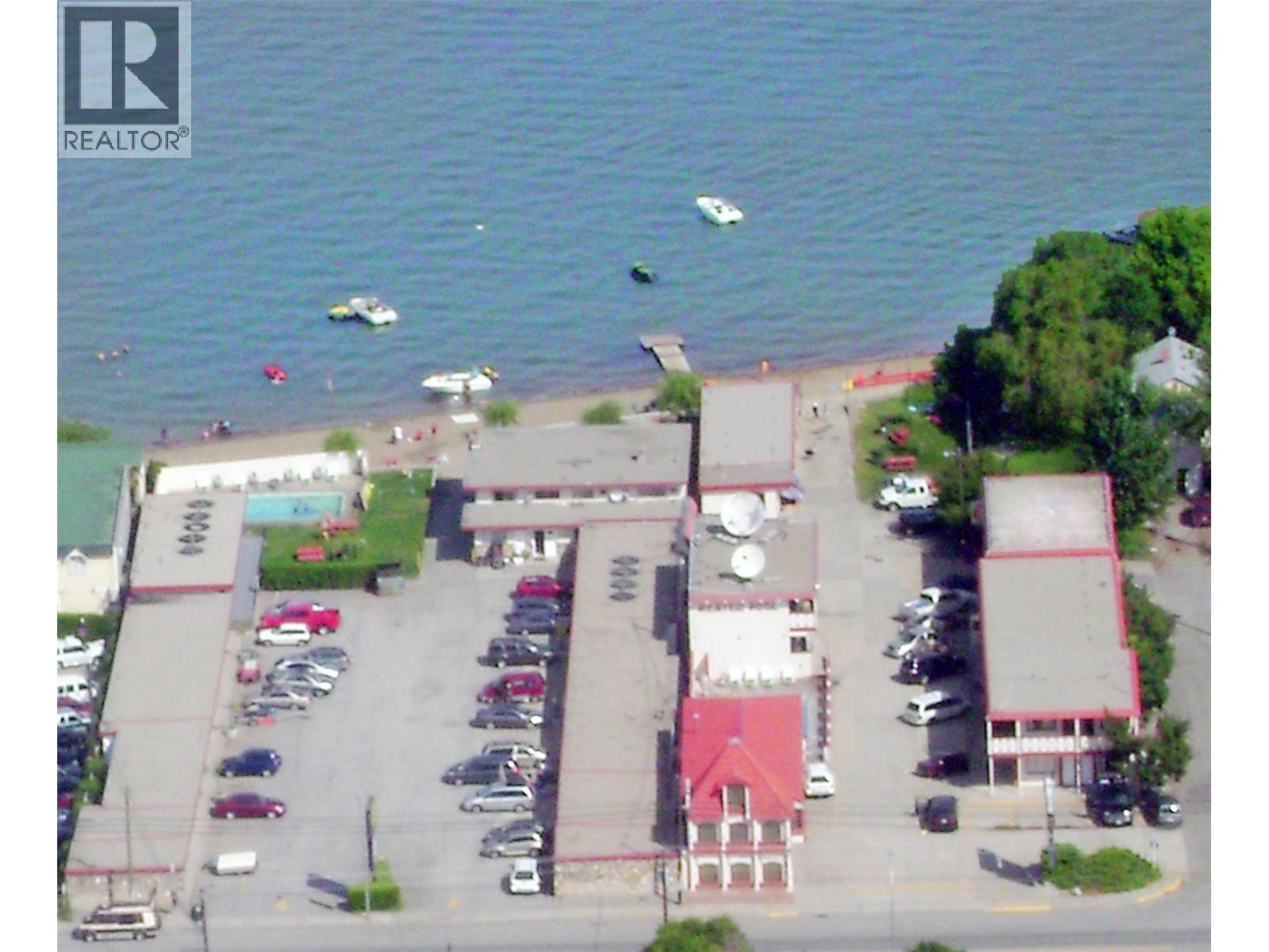 7106 Main Street, Osoyoos, British Columbia