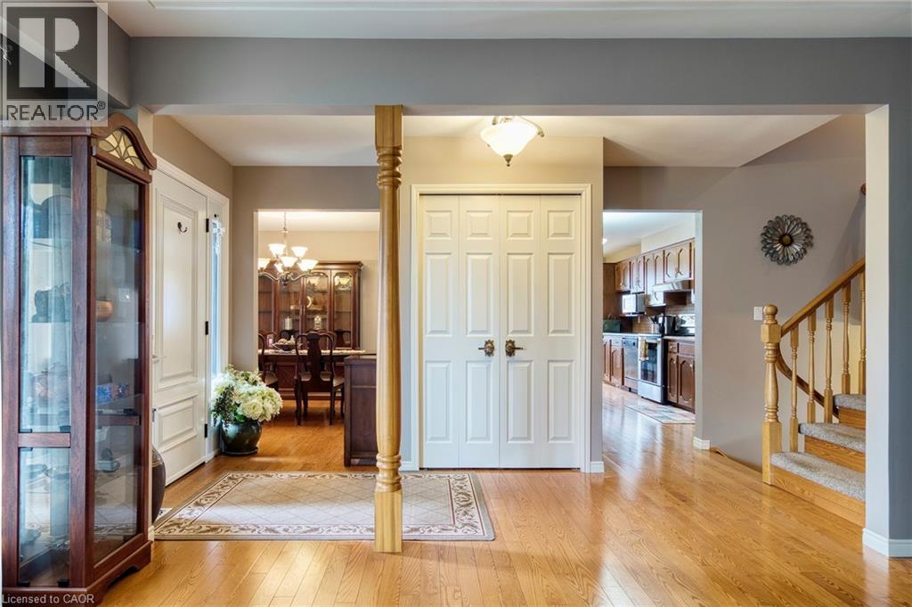 108 Queensway Drive, St. Jacobs, Ontario  N3B 2T5 - Photo 7 - 40821912