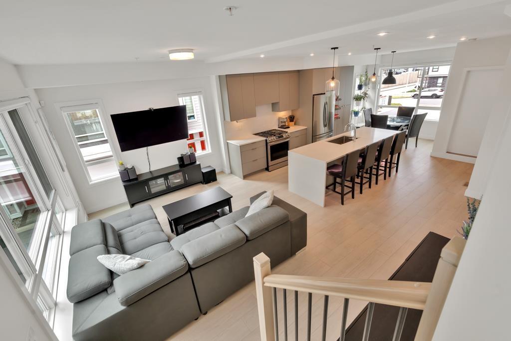 22 19628 55a Avenue, Langley, British Columbia  V3A 0M6 - Photo 3 - R3113177