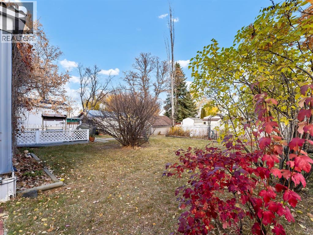 93, 4000 13 Avenue SE, Medicine Hat, Alberta  T1B 1J3 - Photo 32 - A2282205