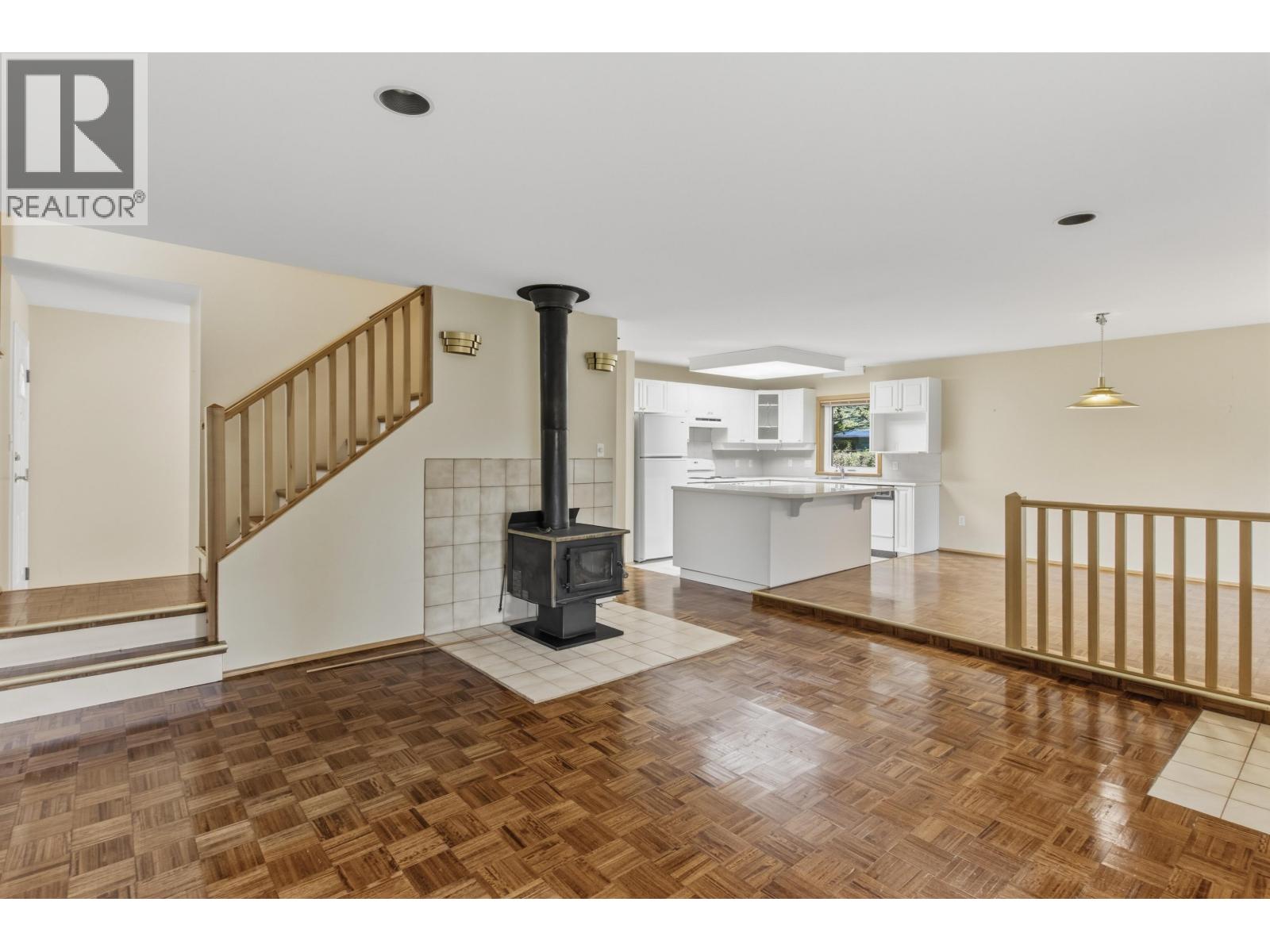 40608 N Highlands Way, Squamish, British Columbia  V8B 0B5 - Photo 9 - R3112043