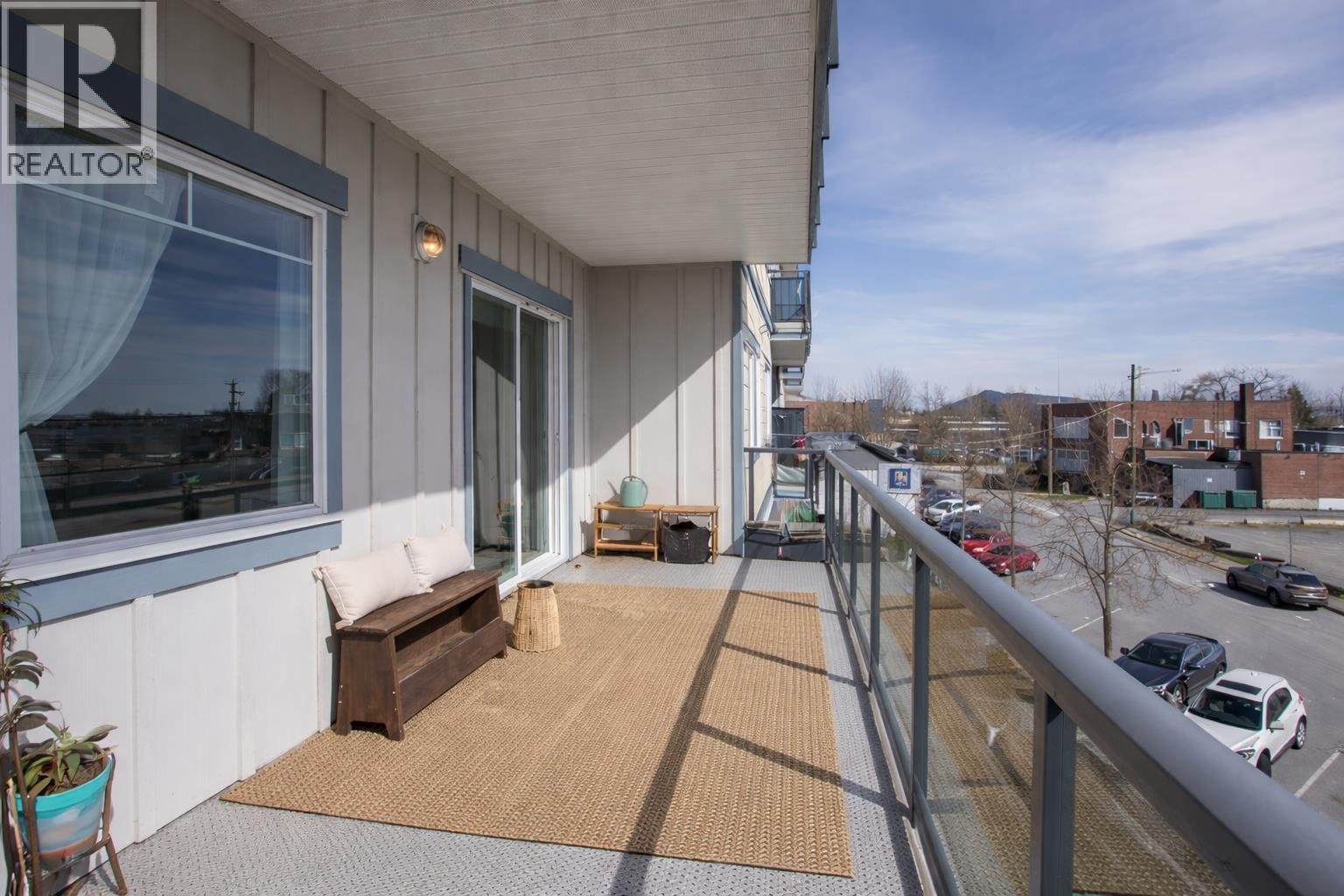 302 22363 Selkirk Avenue, Maple Ridge, British Columbia  V2X 2X6 - Photo 22 - R3107284