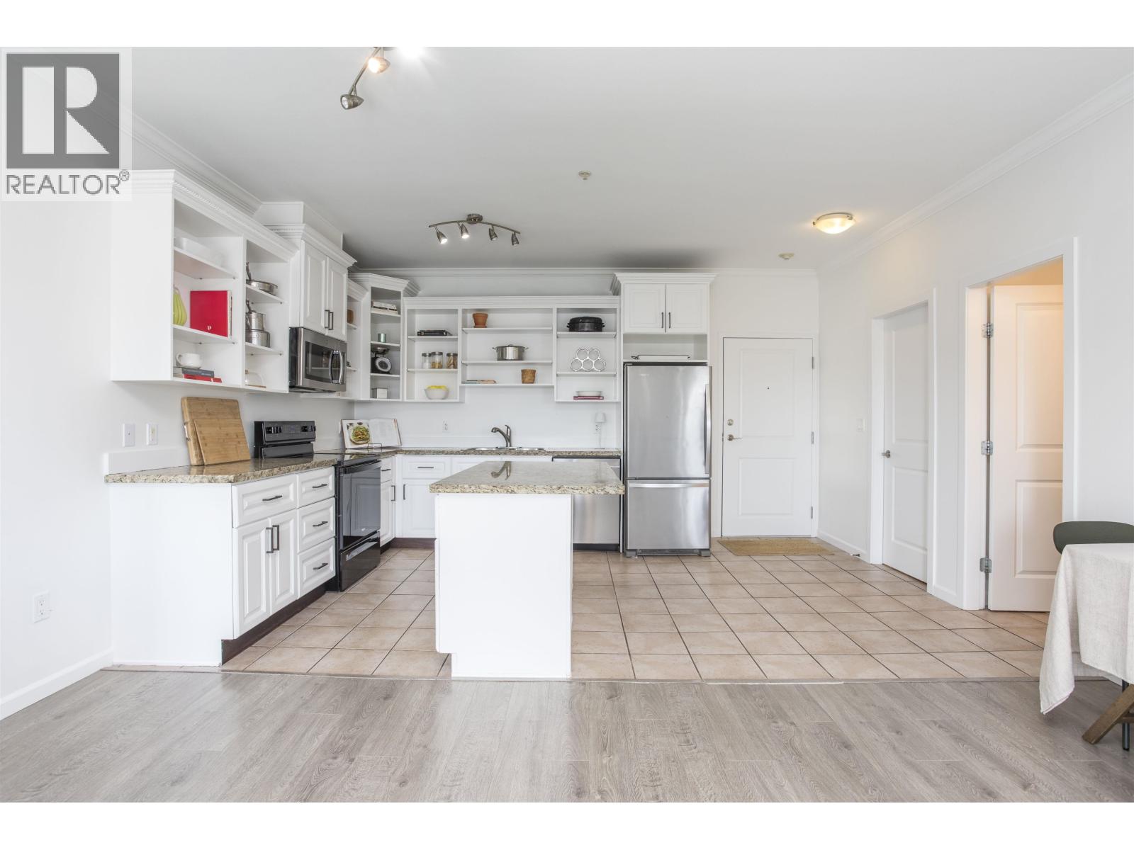 302 22363 Selkirk Avenue, Maple Ridge, British Columbia  V2X 2X6 - Photo 10 - R3107284