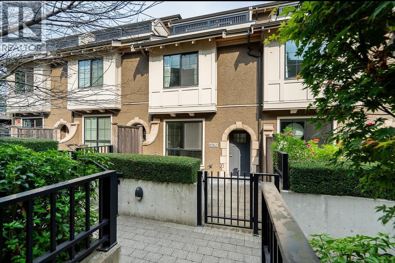 8562 Osler Street, Vancouver, British Columbia  V6P 4E4 - Photo 2 - R3110766