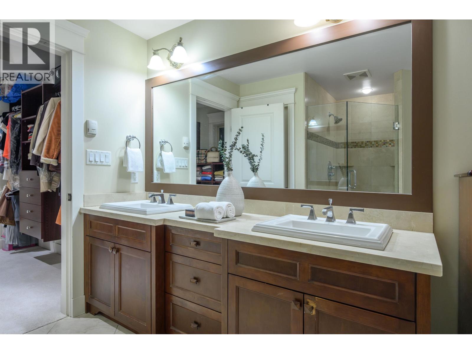 3402 Anne Macdonald Way, North Vancouver, British Columbia  V7G 2S7 - Photo 16 - R3092375