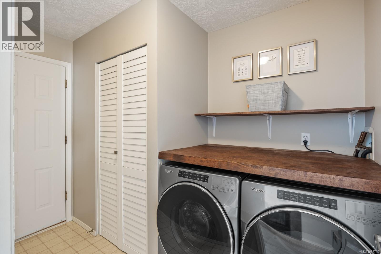 B 2425 1st St, Courtenay, British Columbia  V9N 8X9 - Photo 20 - 1032710