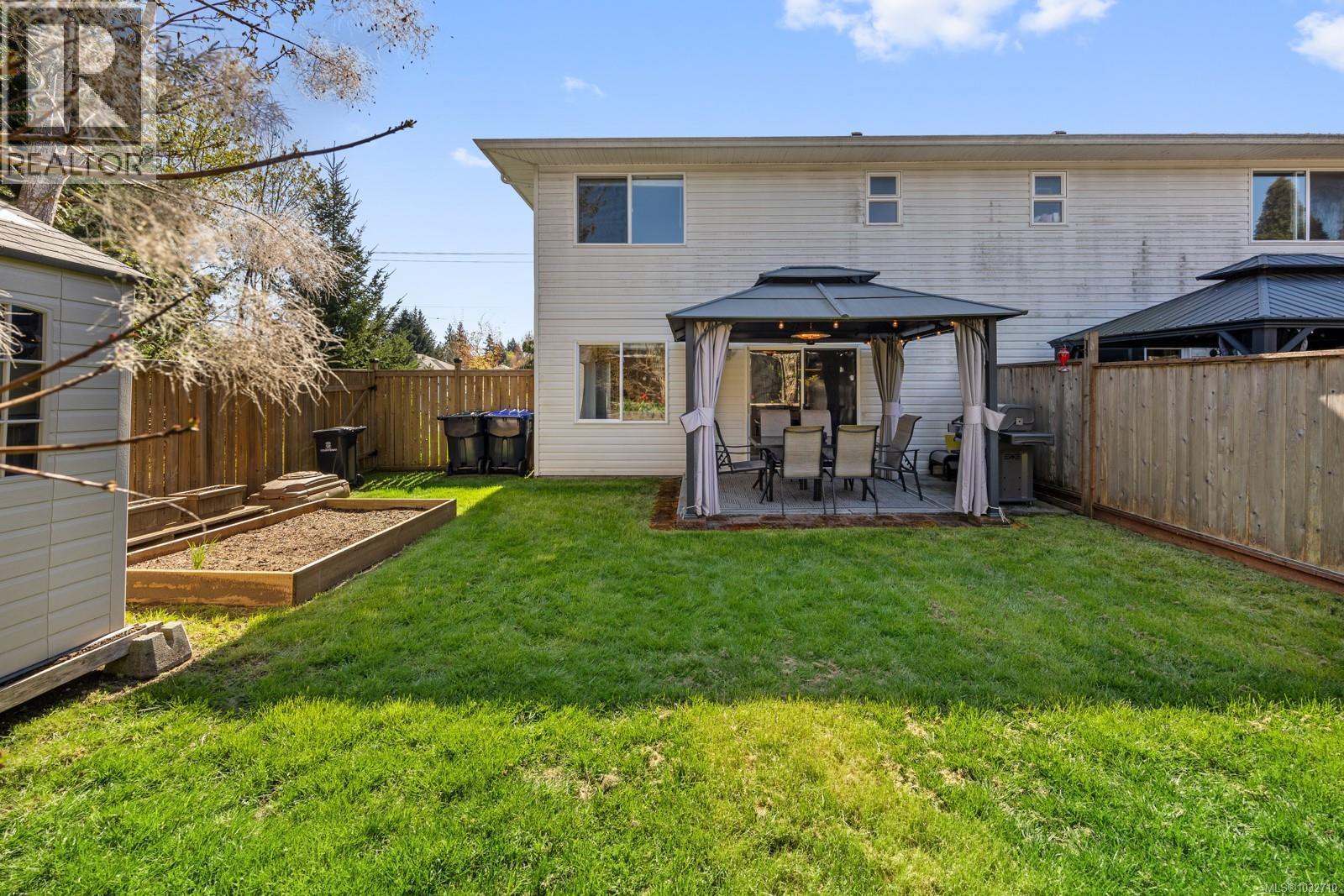 B 2425 1st St, Courtenay, British Columbia  V9N 8X9 - Photo 31 - 1032710