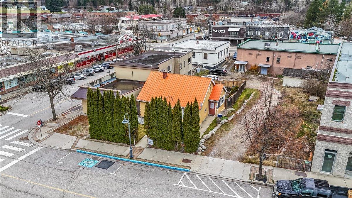 214 11th Avenue, Castlegar, British Columbia  V1N 1J2 - Photo 76 - 10348114