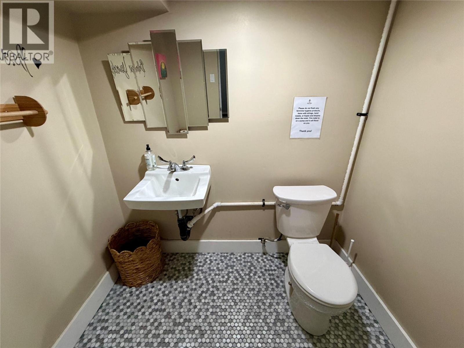 214 11th Avenue, Castlegar, British Columbia  V1N 1J2 - Photo 96 - 10348114