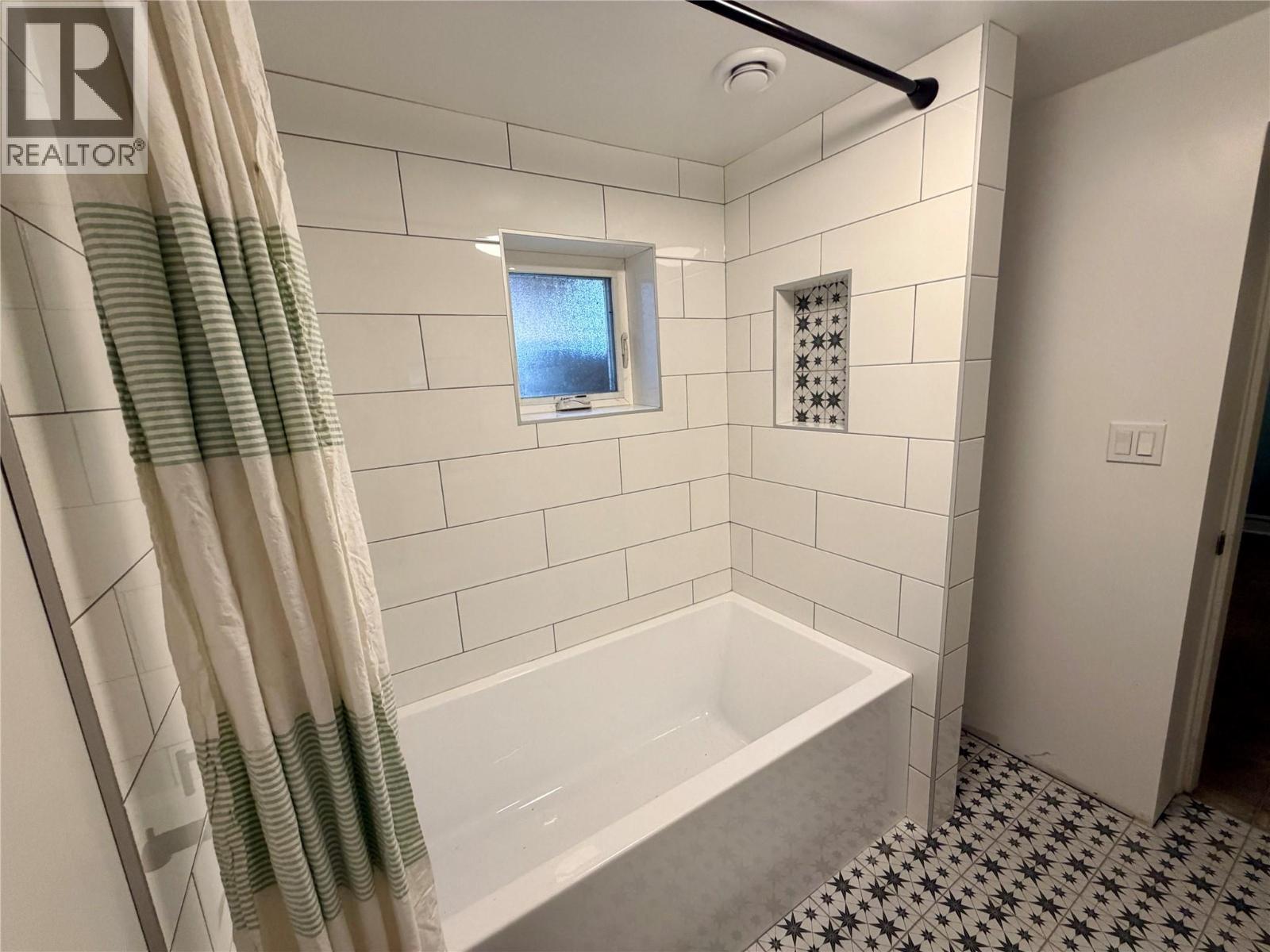 214 11th Avenue, Castlegar, British Columbia  V1N 1J2 - Photo 97 - 10348114