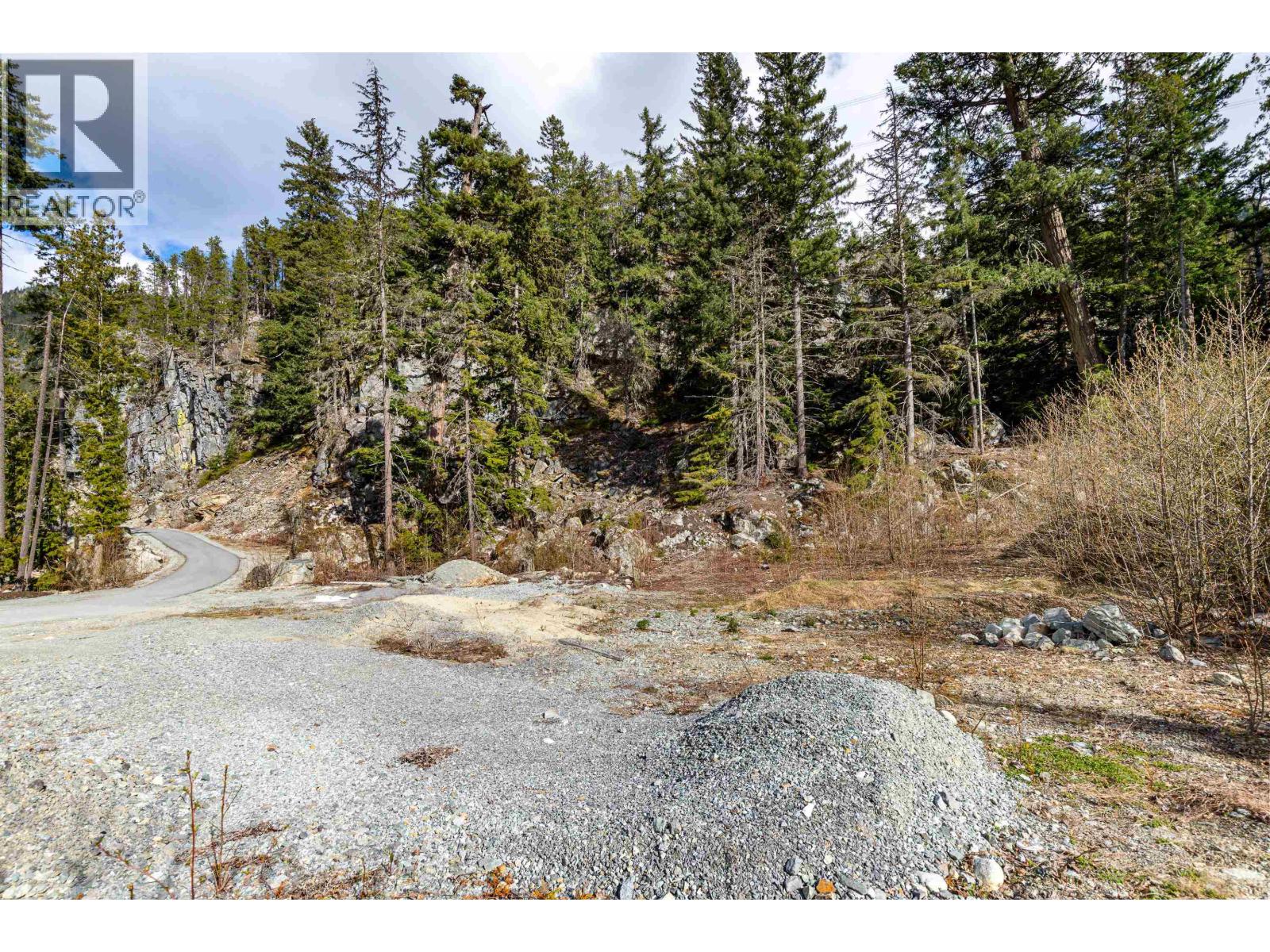 9112 Corduroy Run Court, Whistler, British Columbia  V8E 1M1 - Photo 5 - R3114279