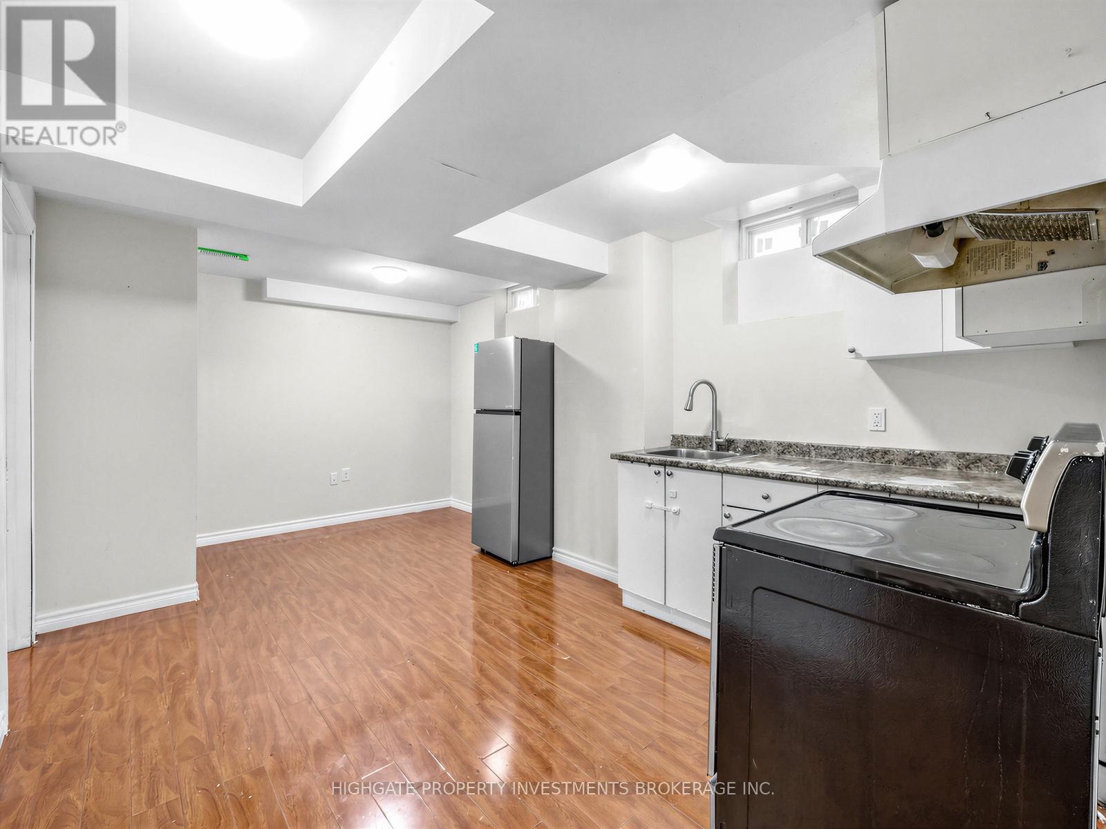 9 Barnham Street, Ajax, Ontario  L1Z 0M5 - Photo 25 - E13027622