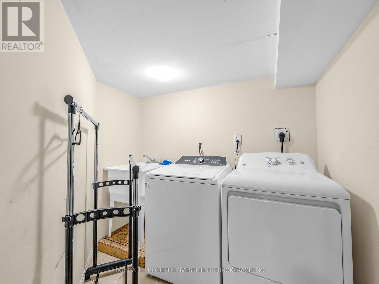 9 Barnham Street, Ajax, Ontario  L1Z 0M5 - Photo 30 - E13027622