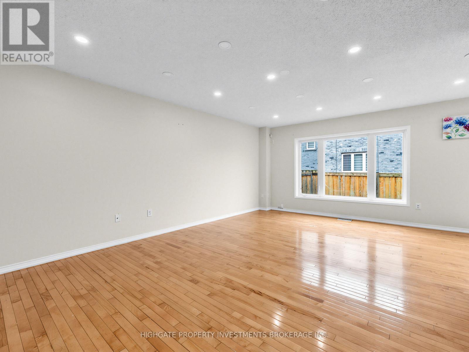 9 Barnham Street, Ajax, Ontario  L1Z 0M5 - Photo 5 - E13027622