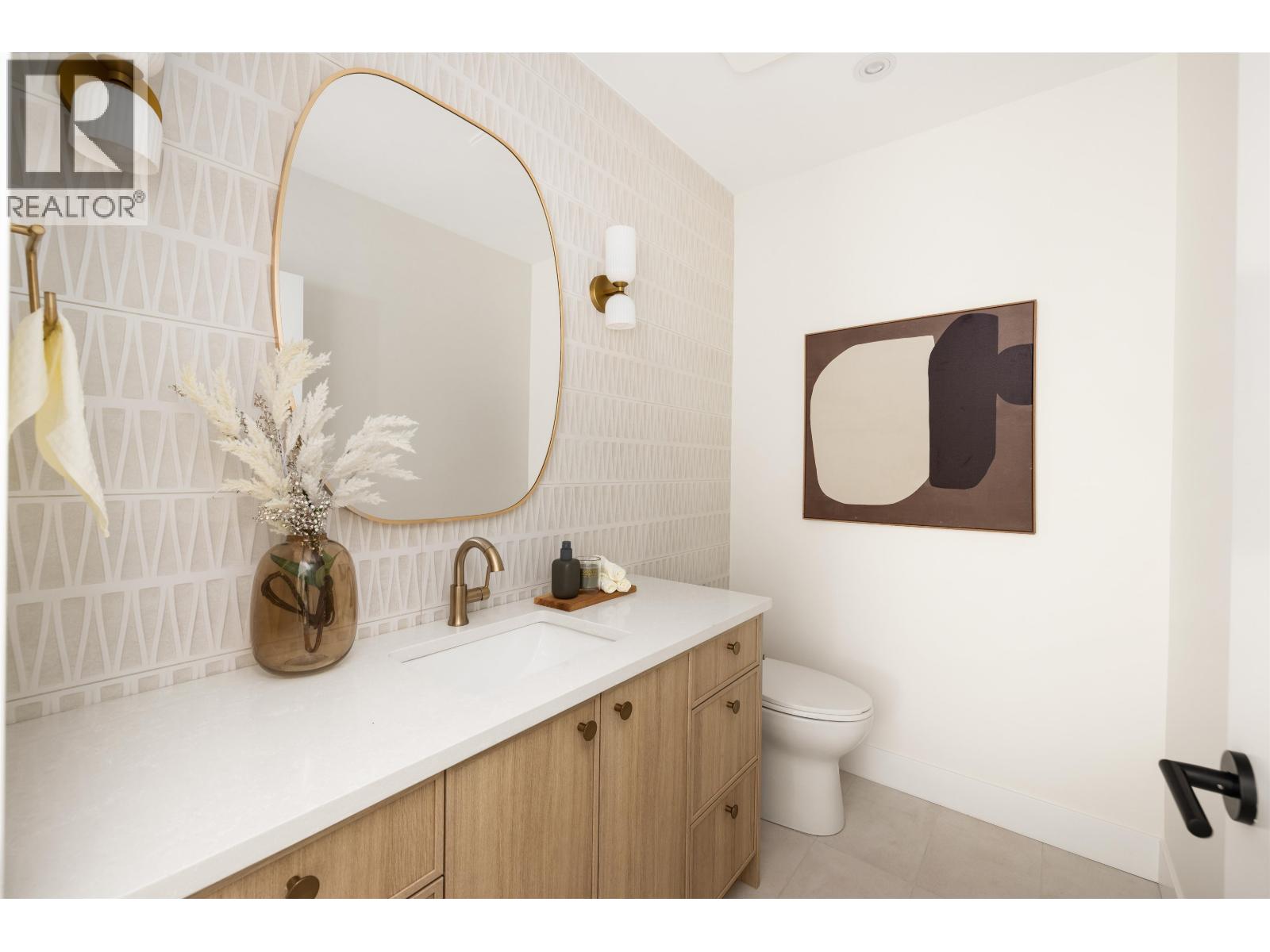 1 3141 E 19 Avenue, Vancouver, British Columbia  V5M 2T2 - Photo 9 - R3114299