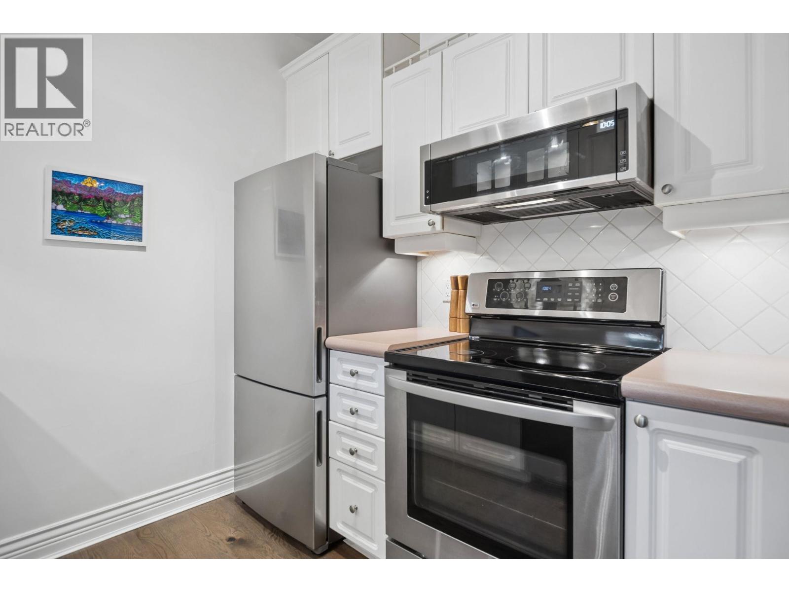 978 W 16th Avenue, Vancouver, British Columbia  V5Z 1T2 - Photo 14 - R3114313