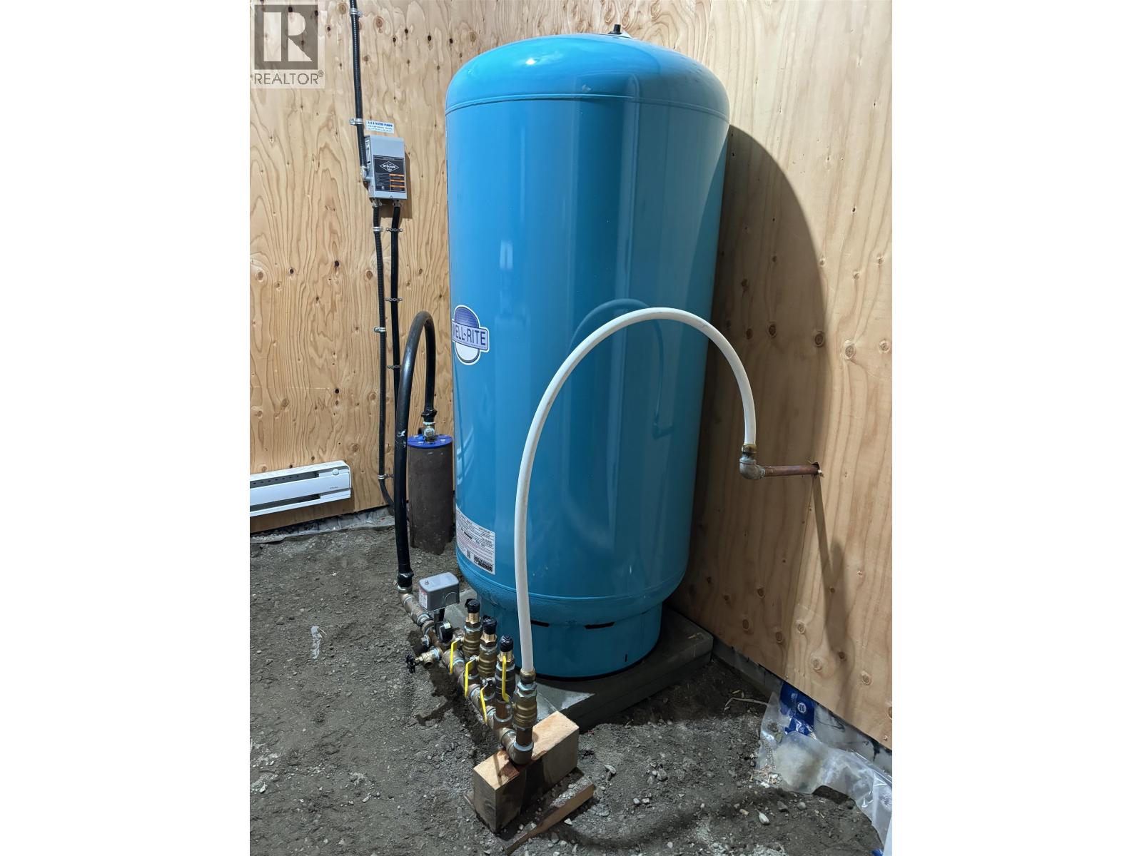 8205 Gladtidings Drive, Prince George, British Columbia  V2K 5G1 - Photo 6 - R3045967