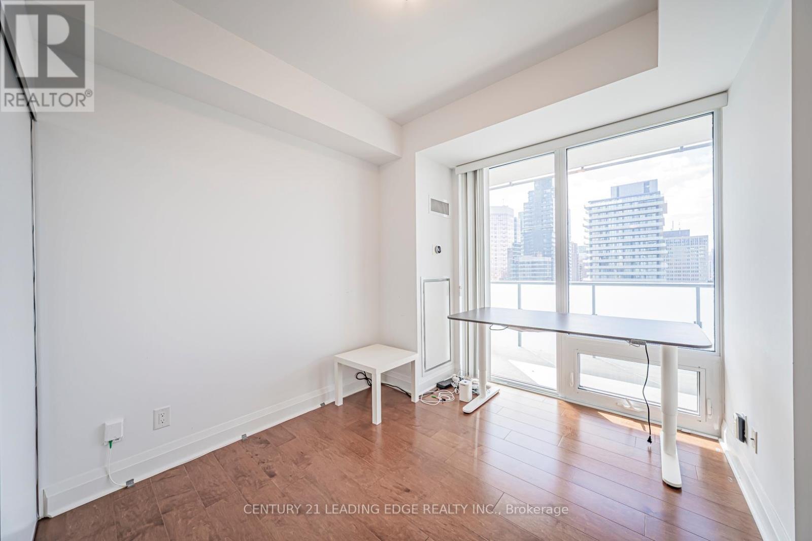 2104 - 1080 Bay Street, Toronto, Ontario  M5S 0A5 - Photo 14 - C13024554