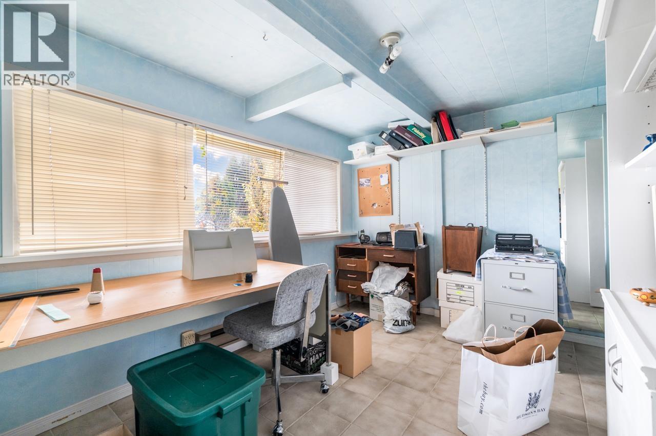 5432 Laurel Street, Burnaby, British Columbia  V5G 1N2 - Photo 15 - R3112237