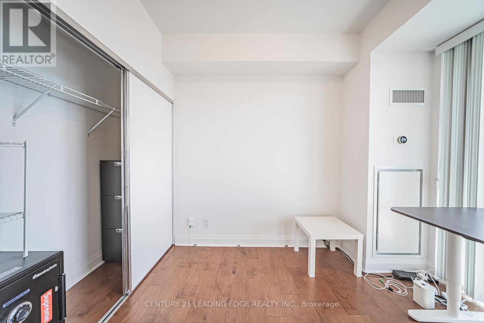 2104 - 1080 Bay Street, Toronto, Ontario  M5S 0A5 - Photo 18 - C13024554