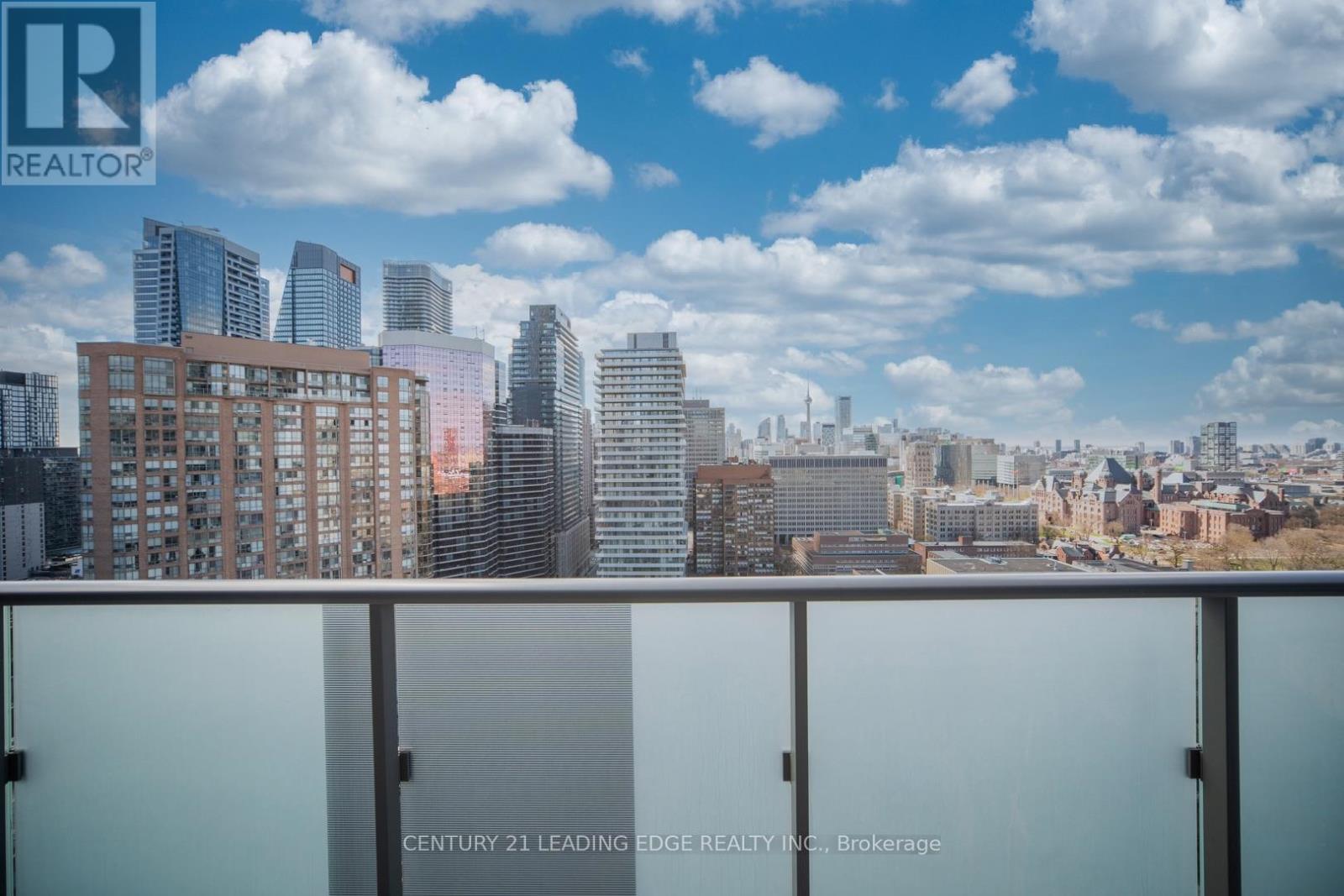 2104 - 1080 Bay Street, Toronto, Ontario  M5S 0A5 - Photo 3 - C13024554