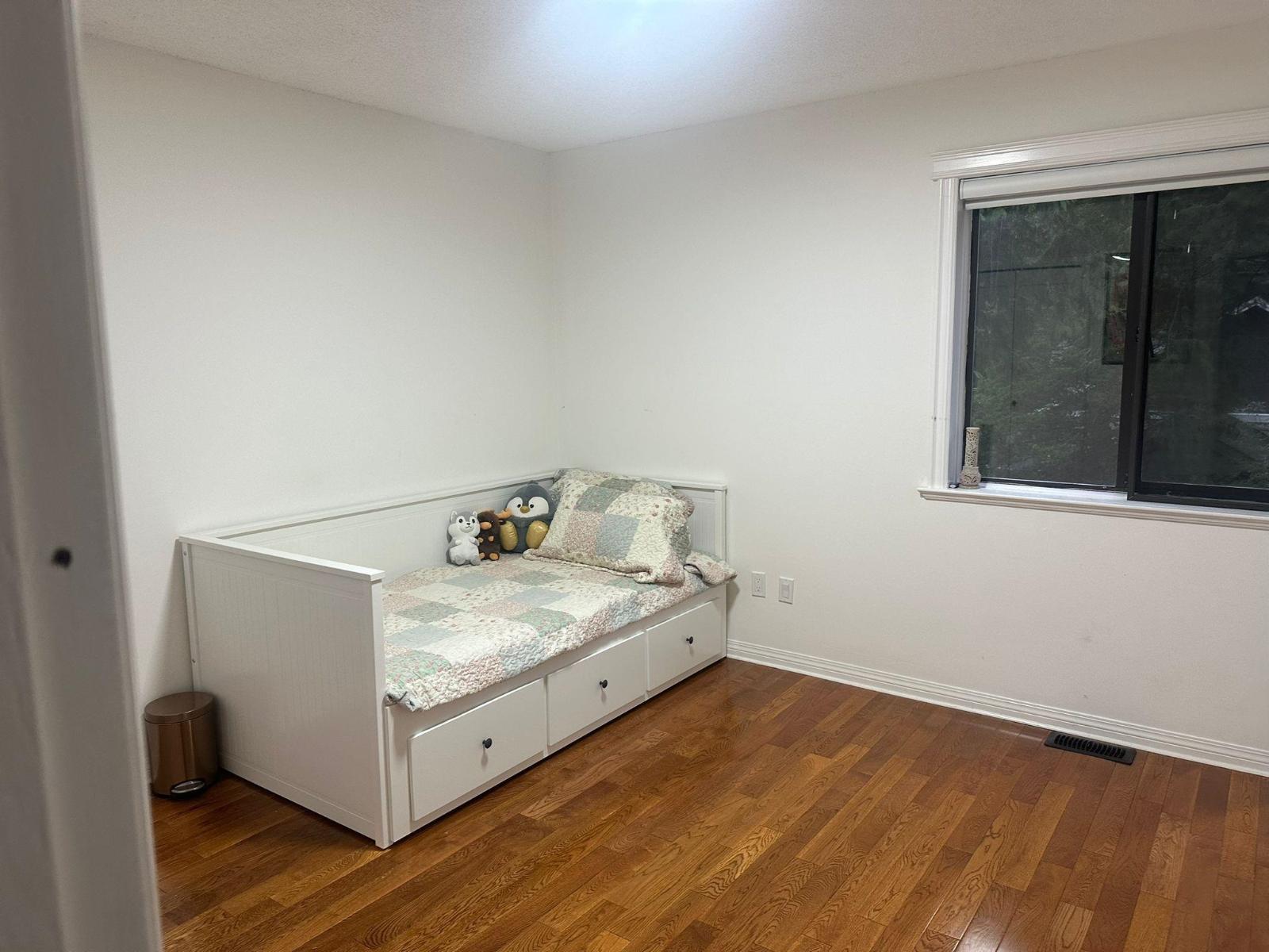 12737 Crescent Road, Surrey, British Columbia  V4A 2V6 - Photo 13 - R3074157