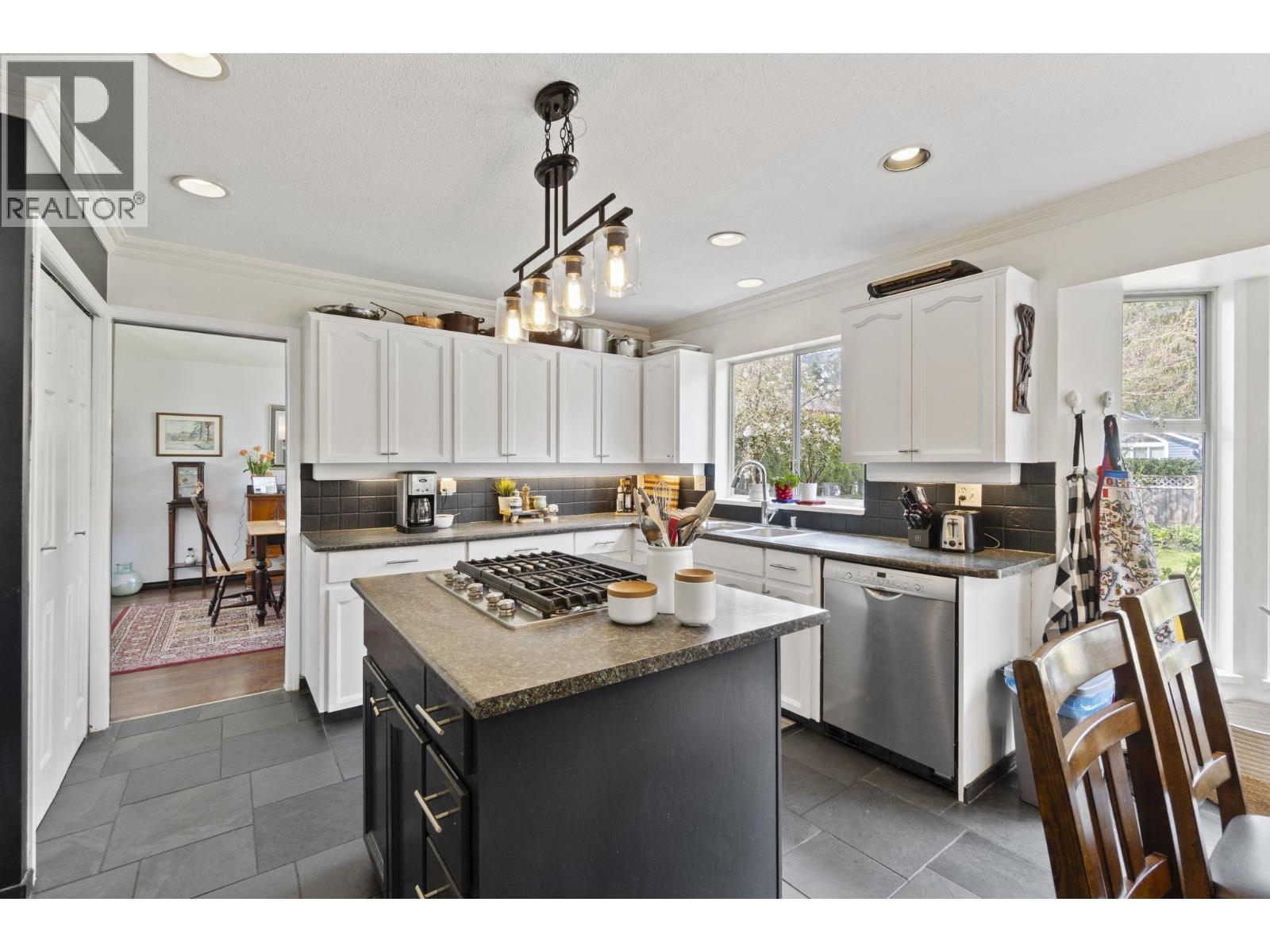 1618 Draycott Road, North Vancouver, British Columbia  V7J 1W4 - Photo 13 - R3114312