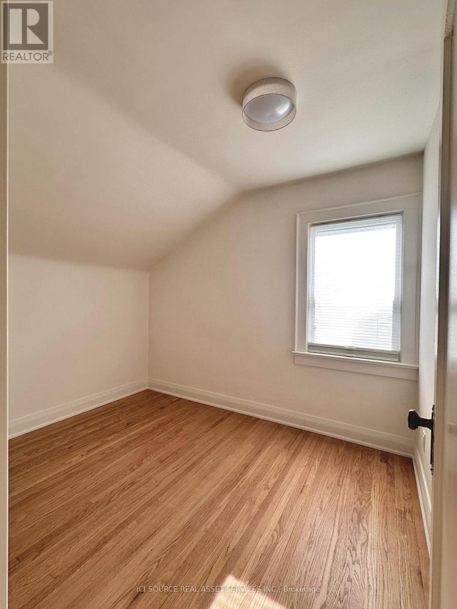 32 Alhambra Avenue, Toronto, Ontario  M6R 2S5 - Photo 16 - W13023424