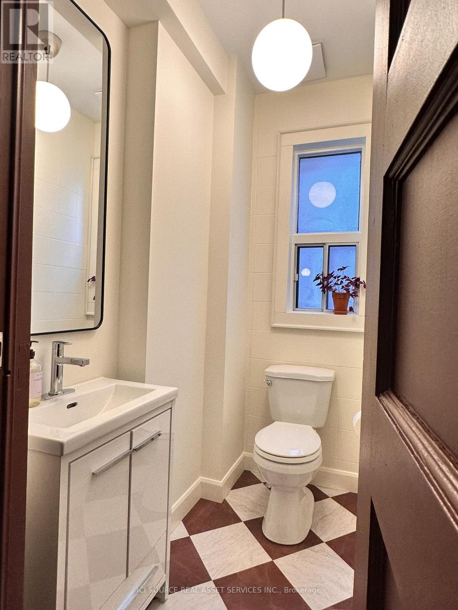 32 Alhambra Avenue, Toronto, Ontario  M6R 2S5 - Photo 8 - W13023424