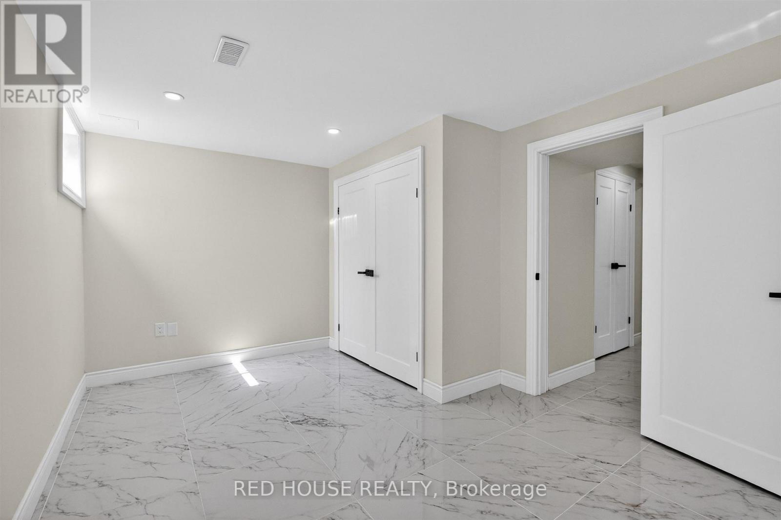 283 Dunsmore Lane, Barrie, Ontario  L4M 7A7 - Photo 33 - S13027650