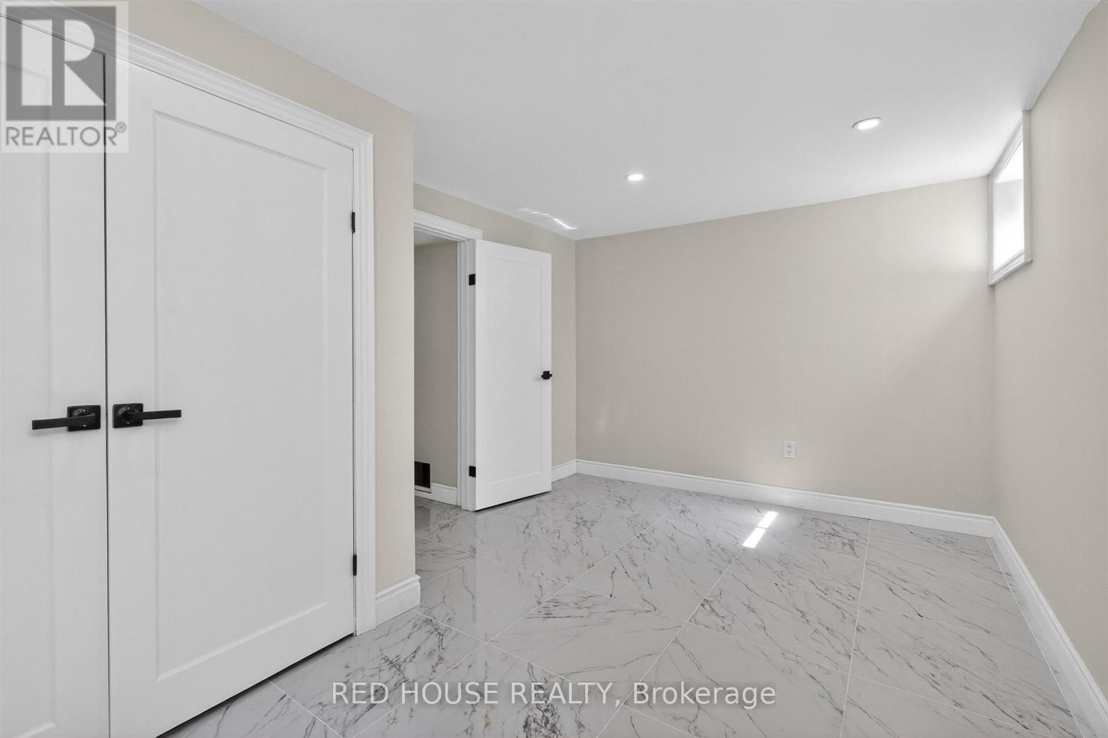 283 Dunsmore Lane, Barrie, Ontario  L4M 7A7 - Photo 34 - S13027650