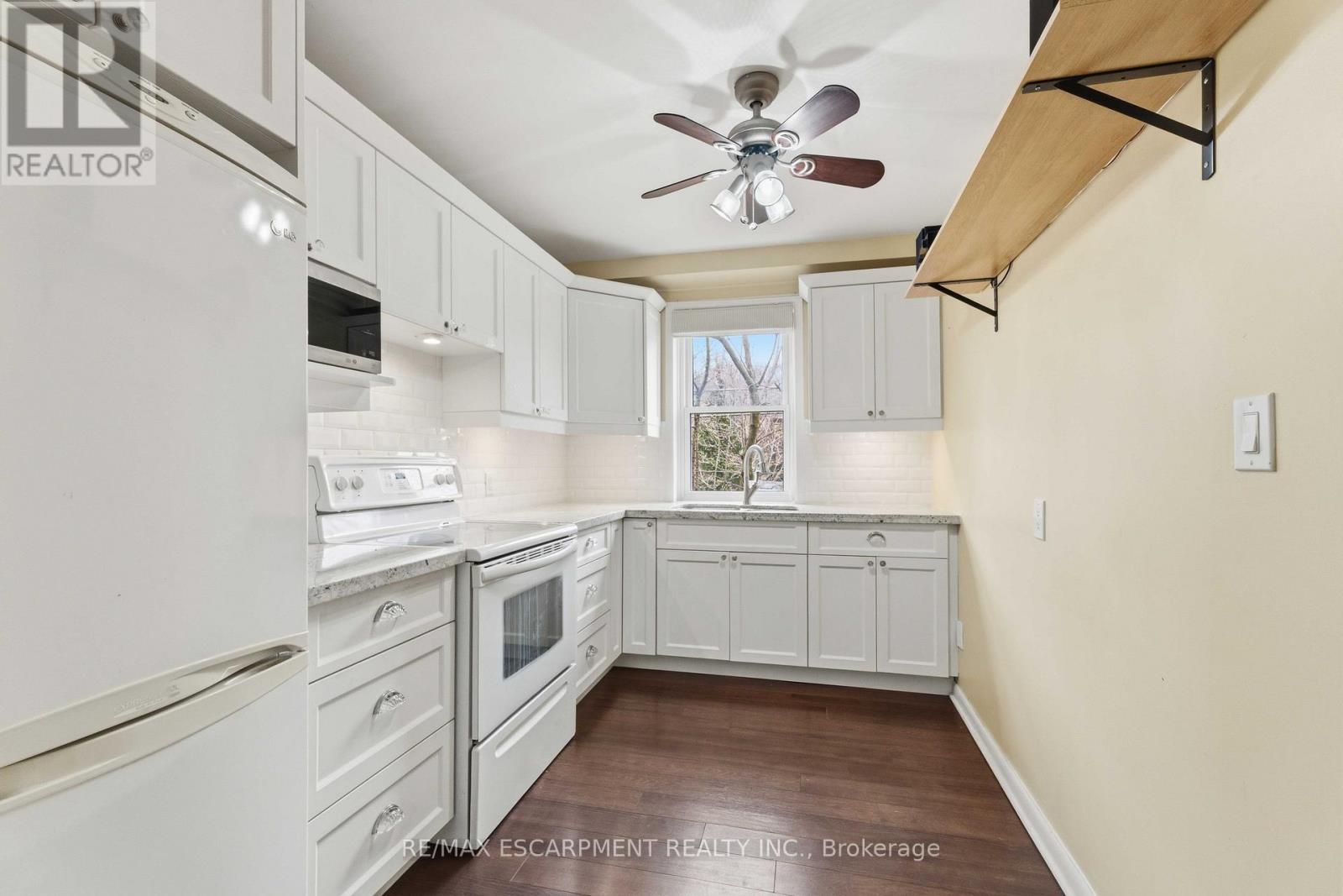 23 - 231 Macnab Street S, Hamilton (Durand), Ontario  L8P 3C9 - Photo 6 - X13027610