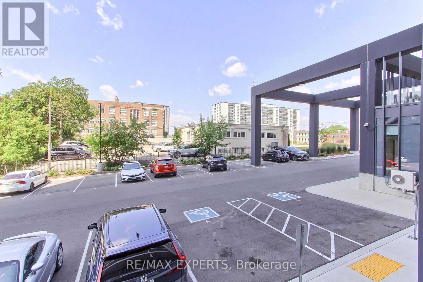 103 - 741 King Street, Kitchener, Ontario  N2G 0E9 - Photo 36 - X13027654