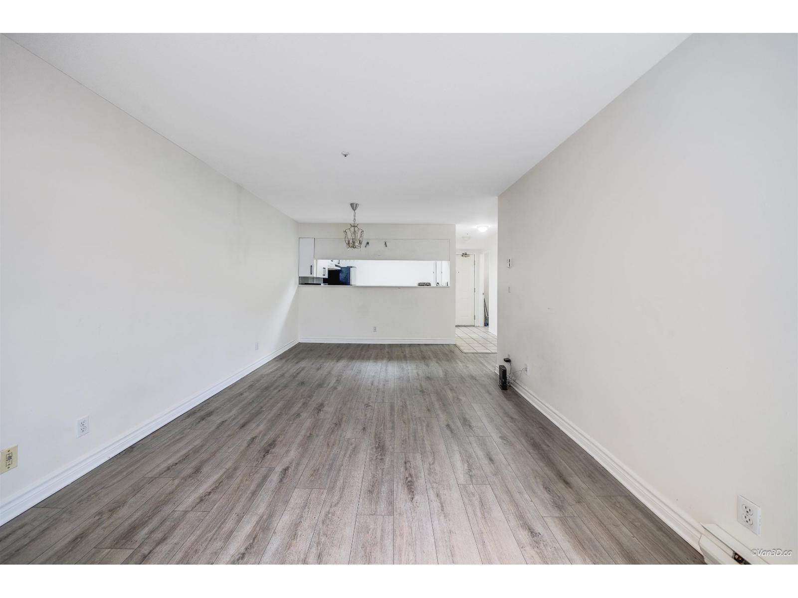 C302 9848 Whalley Boulevard, Surrey, British Columbia  V3T 5S8 - Photo 4 - R3113878