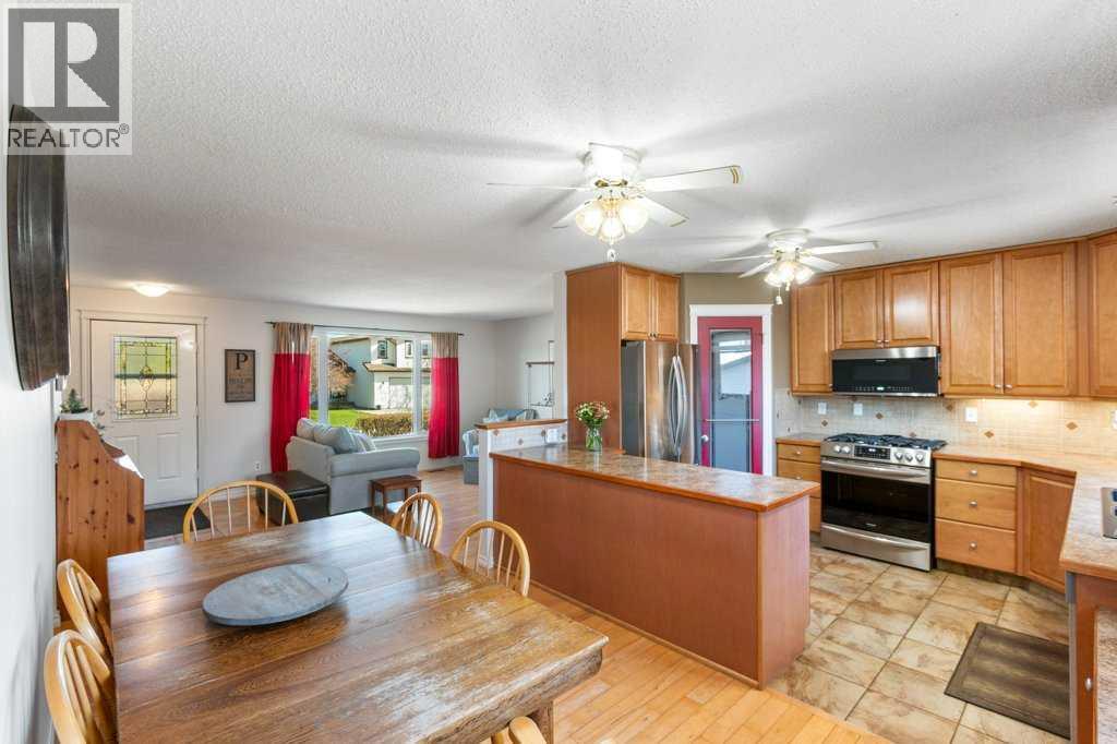 1417 Mccrimmon Drive, Carstairs, Alberta  T0M 0N0 - Photo 8 - A2290241