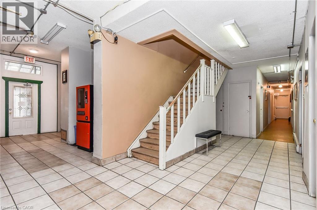 20 Elliott Street, Cambridge, Ontario  N1R 2J2 - Photo 14 - 40803195