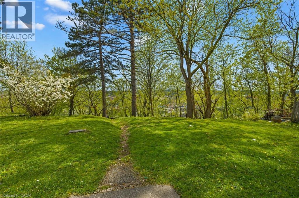 20 Elliott Street, Cambridge, Ontario  N1R 2J2 - Photo 6 - 40807254