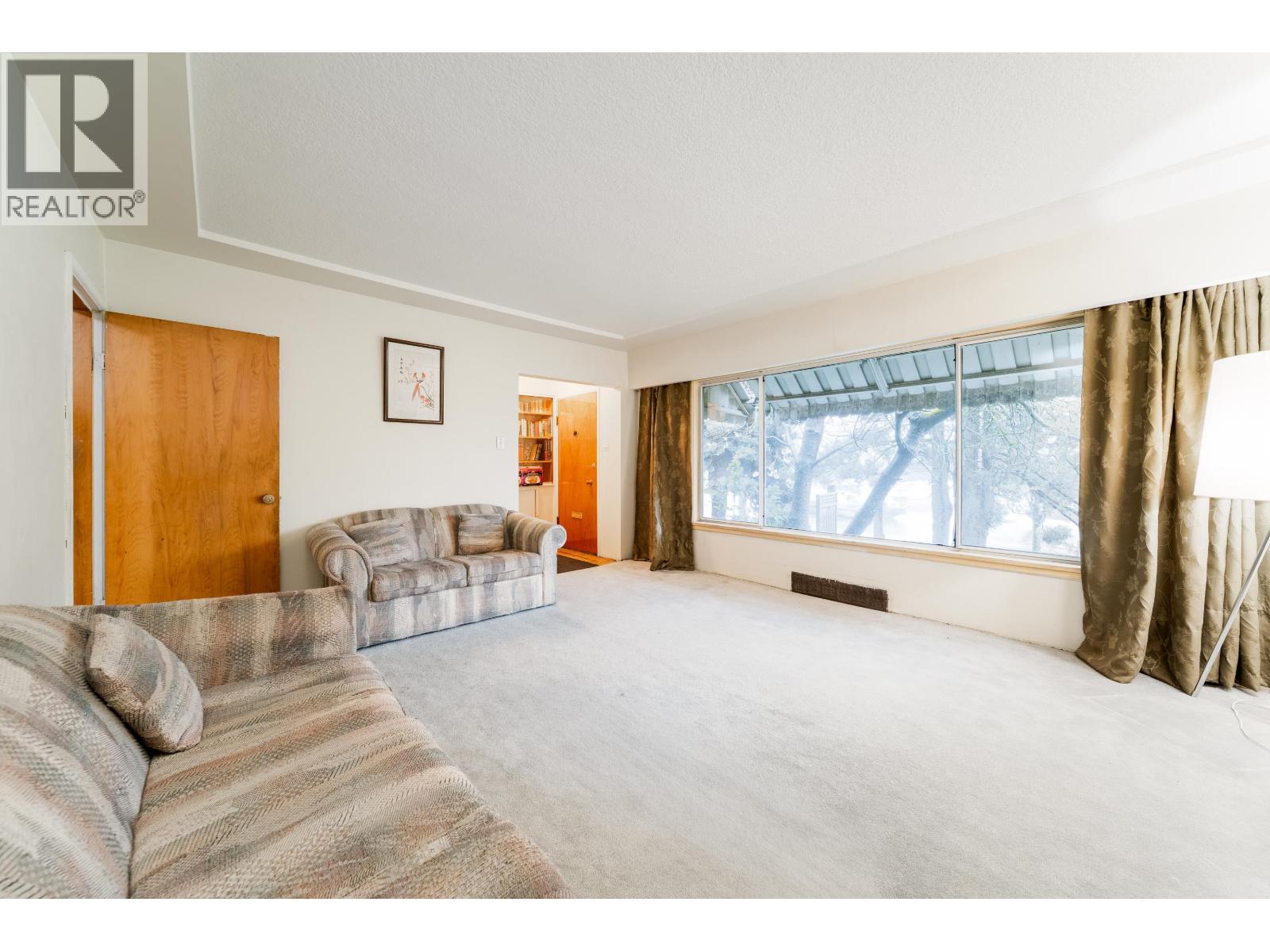 7475 Knight Street, Vancouver, British Columbia  V5P 2X1 - Photo 9 - R3112507